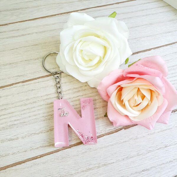 Buchstabe-gross-rosa-N-