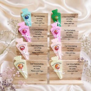 Personalisiertes Geschenk zu Einschulung mit Name - handgefertigter Holzaufsteller mit Schultüte für Mädchen und Jungen